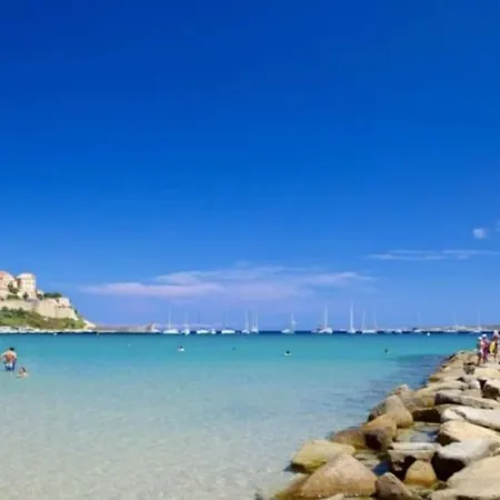 T2 Calvi Centre *